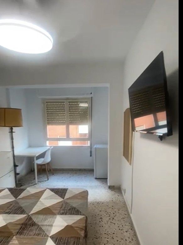 Bedroom of Flat to share in Torrevieja  with Furnished