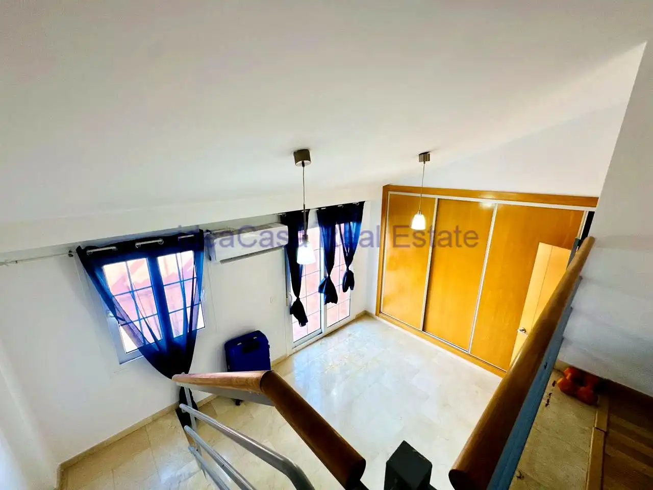 Haus oder Chalet zum Verkauf in Benalmádena mit Klimaanlage, Privatgarten und Terrasse
