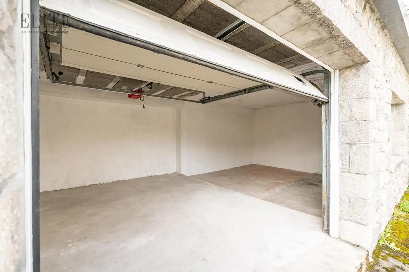 Parking de Casa o chalet en venta en Santa Cruz de Bezana con Terraza y Trastero