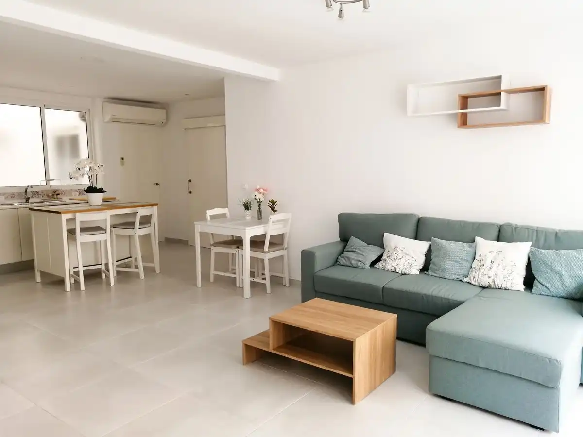 Sala d'estar de Apartament de lloguer en Santa Pola amb Aire condicionat, Calefacció i Terrassa