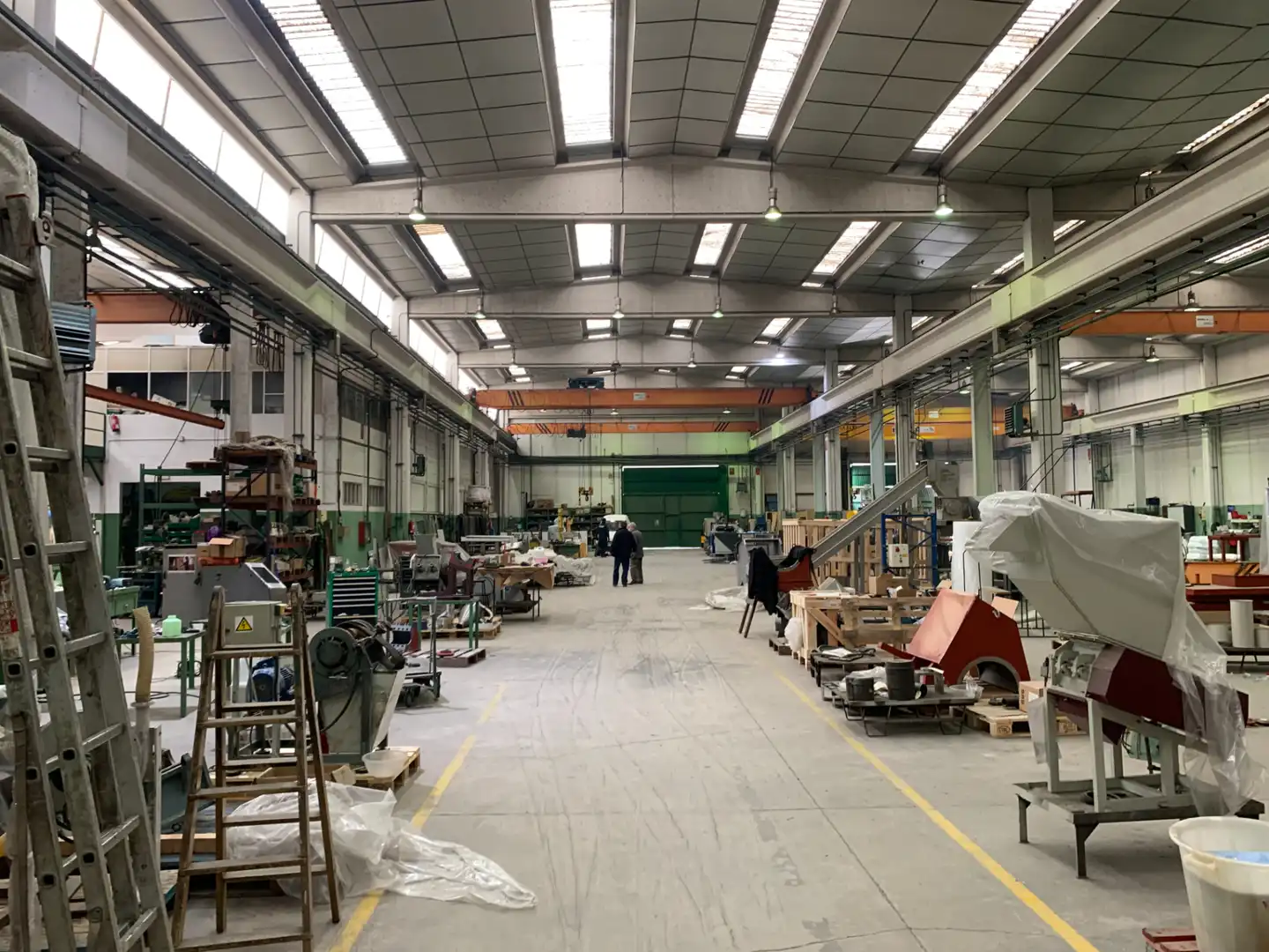 Nave industrial de alquiler en Barcelona con Alarma