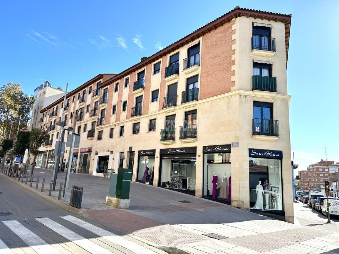 Exterior view of Flat for sale in Móstoles  with Air Conditioner, Heating and Balcony