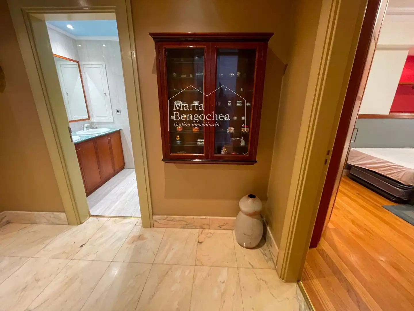 Casa adosada en venta en CALLE MENDIZABALA, Mendizorrotza - Armentia