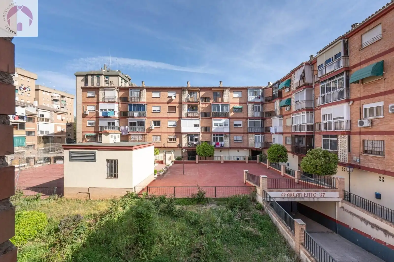Exterior view of Flat for sale in Granada  with Air Conditioner, Heating and Terrace