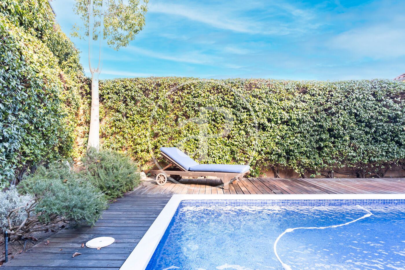 Swimming pool of House or chalet for sale in Sant Cugat del Vallès  with Air Conditioner, Heating and Private garden
