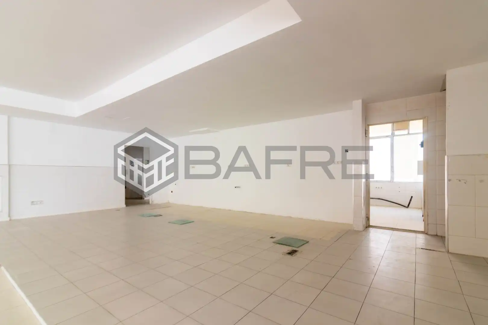 Local en venta en Madrid