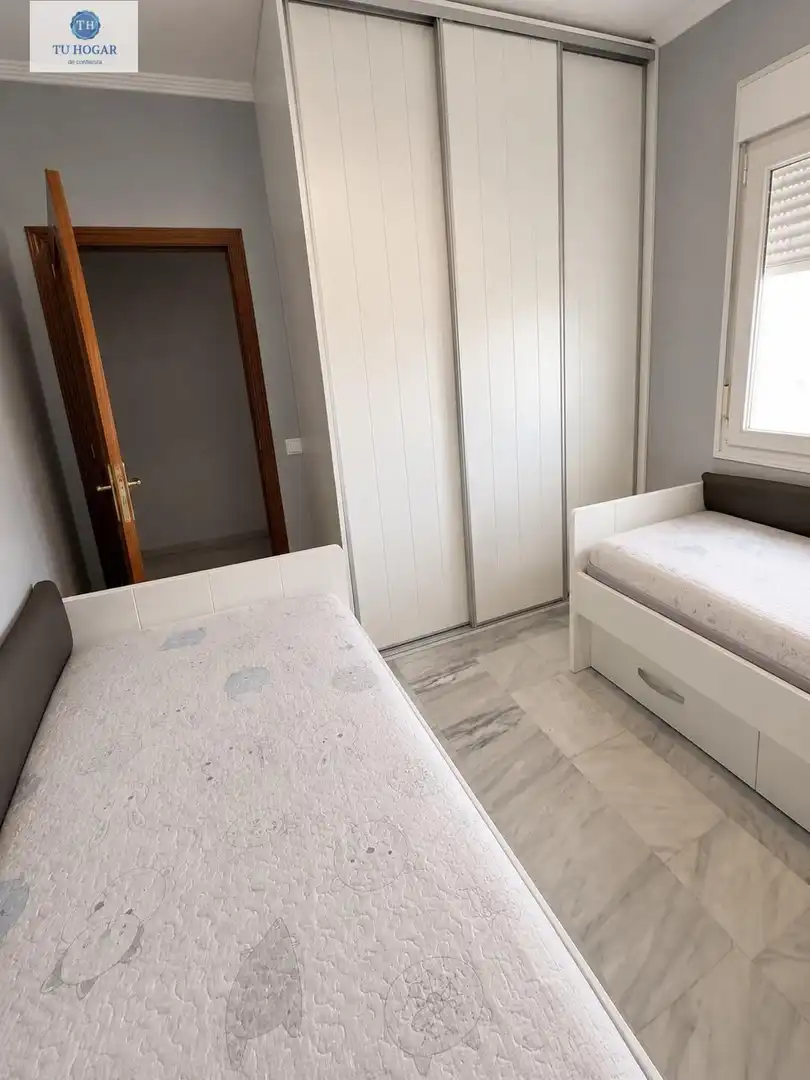 Dormitori de Pis en venda en Alcalá de Guadaira amb Aire condicionat, Terrassa i Balcó