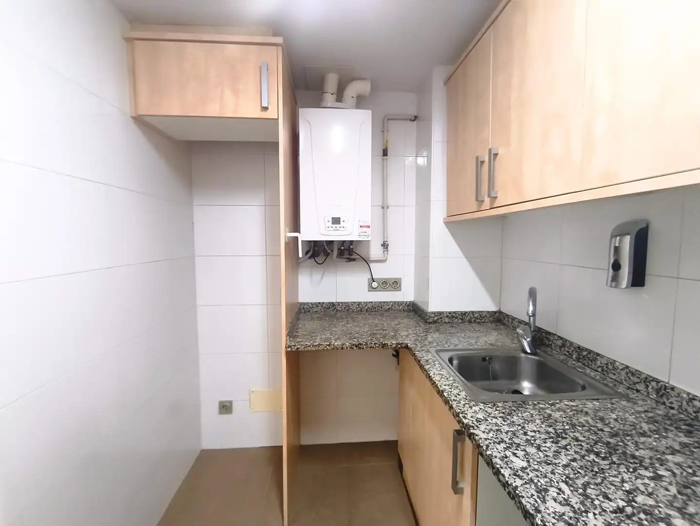 Küche von Wohnung zum Verkauf in Mataró mit Heizung