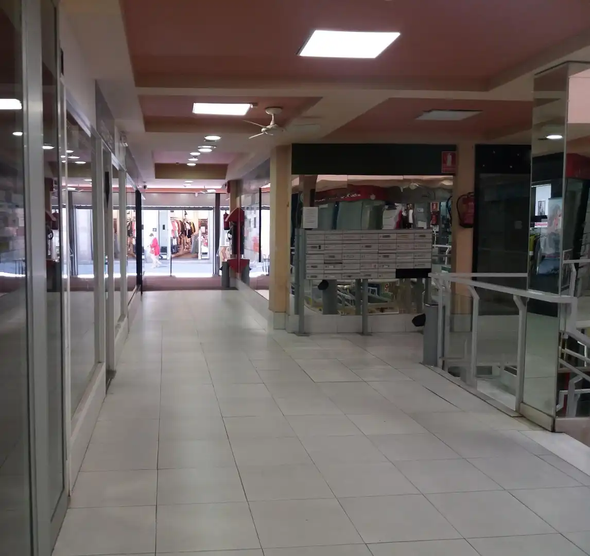 Local comercial en venda a Centro, imagen 14