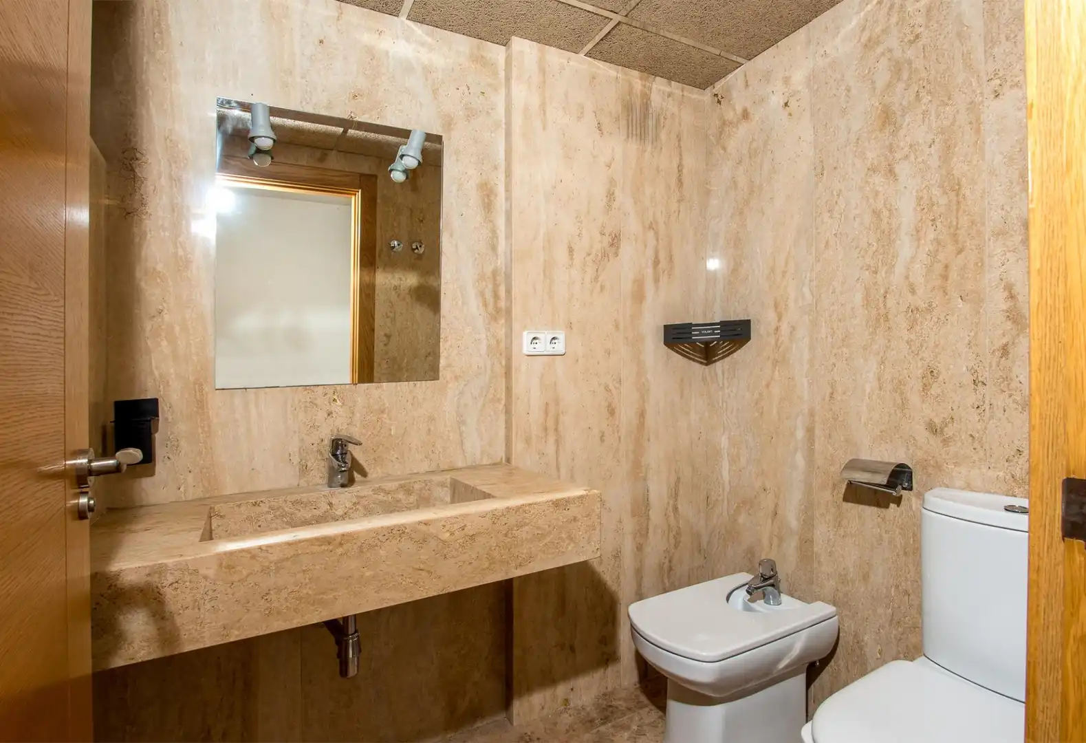 Bathroom of Flat for sale in Murcia  with Air Conditioner and Balcony