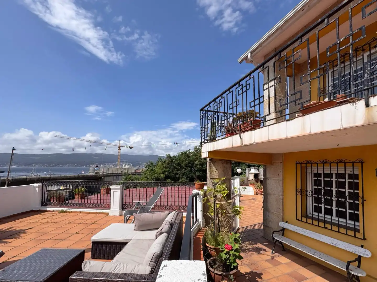Terrassa de Casa o xalet en venda en Pontevedra Capital  amb Calefacció, Terrassa i Balcó