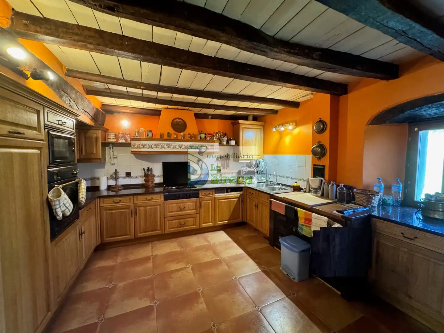 Cocina de Casa o chalet en venta en Castro-Urdiales con Calefacción, Jardín privado y Terraza