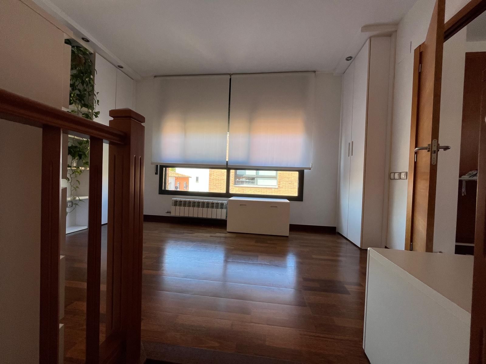 Casa adosada en venda a Estadi - Santa Anna