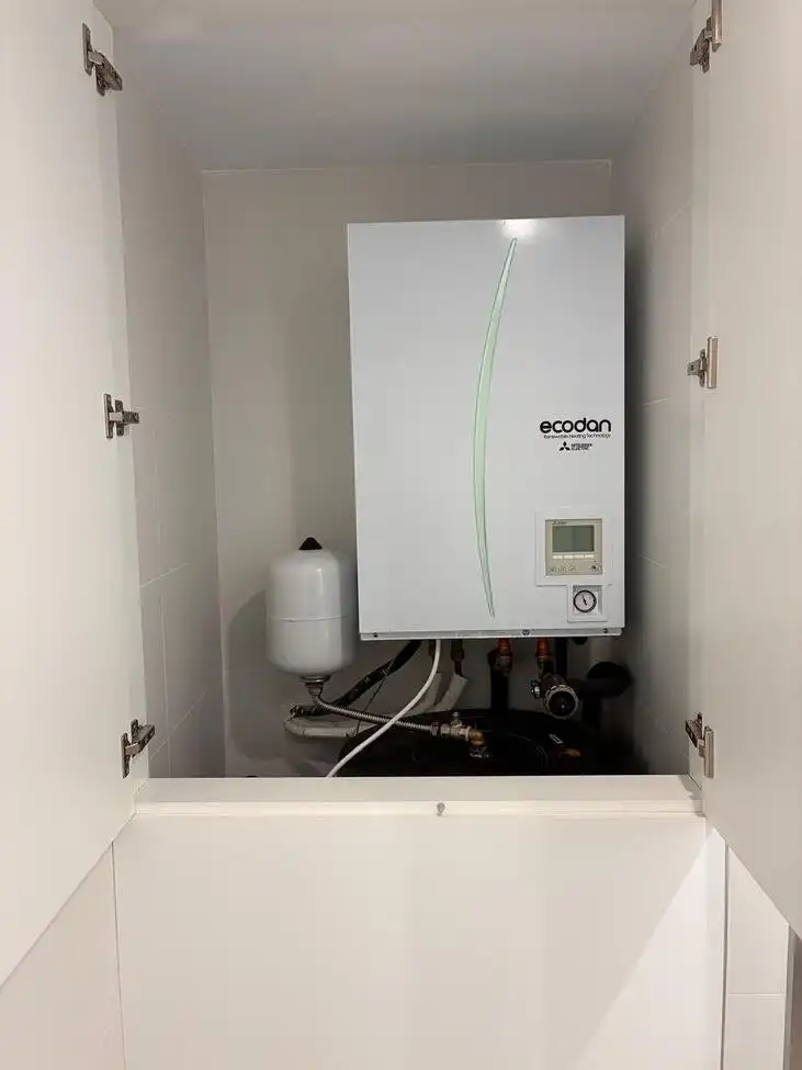 Badezimmer von Wohnungen zum Verkauf in Lorca mit Klimaanlage, Privatgarten und Schwimmbad