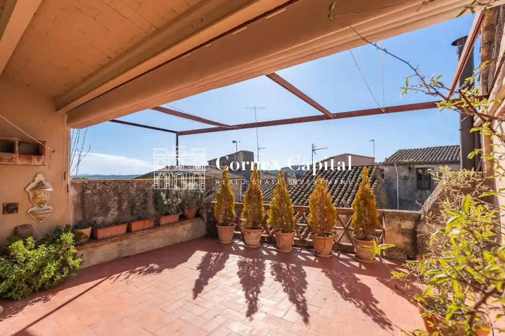 Houses for sale in Sagristia, Rupià