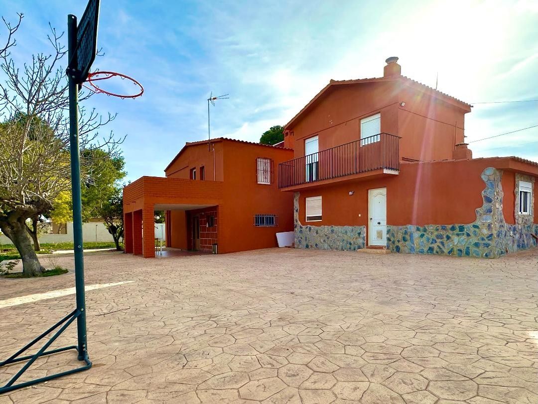 Exterior view of House or chalet for sale in Alicante / Alacant  with Private garden, Terrace and Swimming Pool