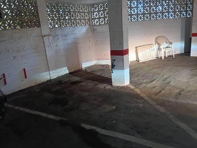 Garaje en Venta en Calahonda