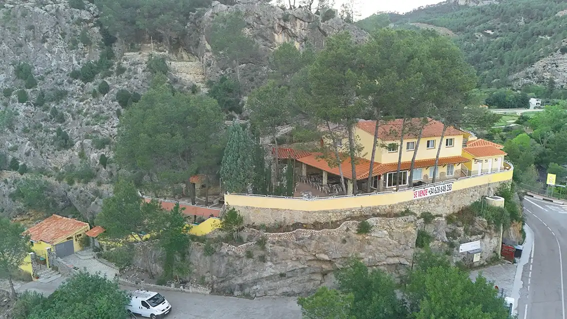 Finca rústica en venda en Montanejos amb Terrassa i Moblat
