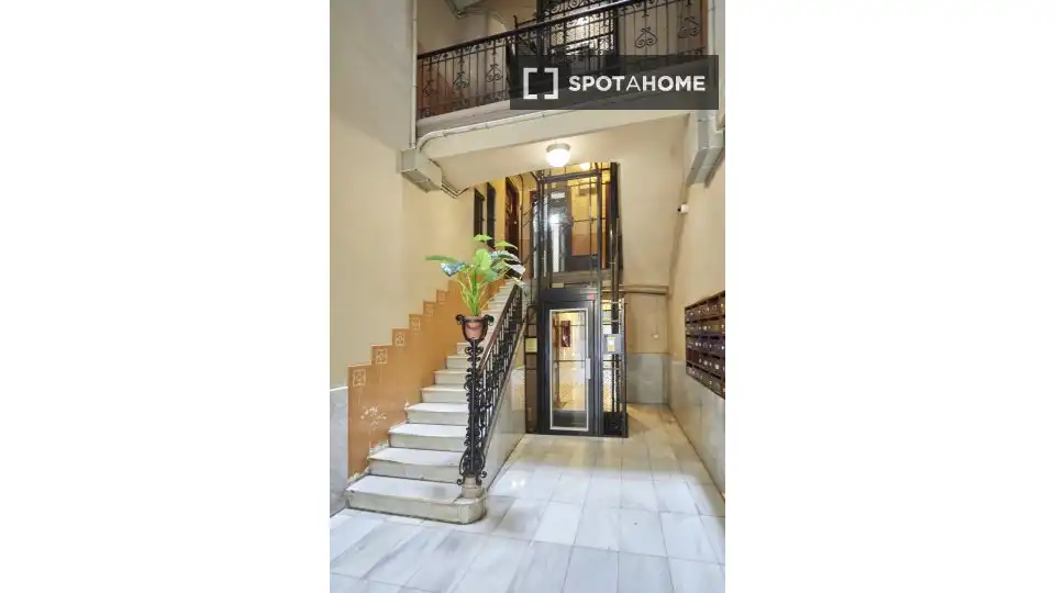 Flat with terrace to rent in Eixample, imagen 9