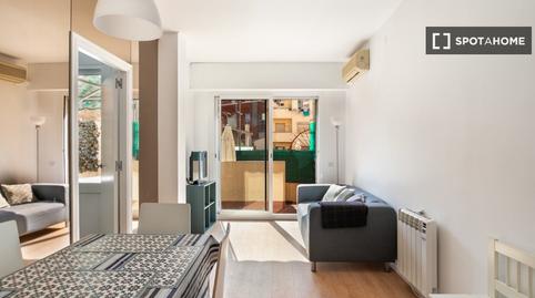 Foto 5 de Apartament per a compartir a Pubilla Cases, Barcelona