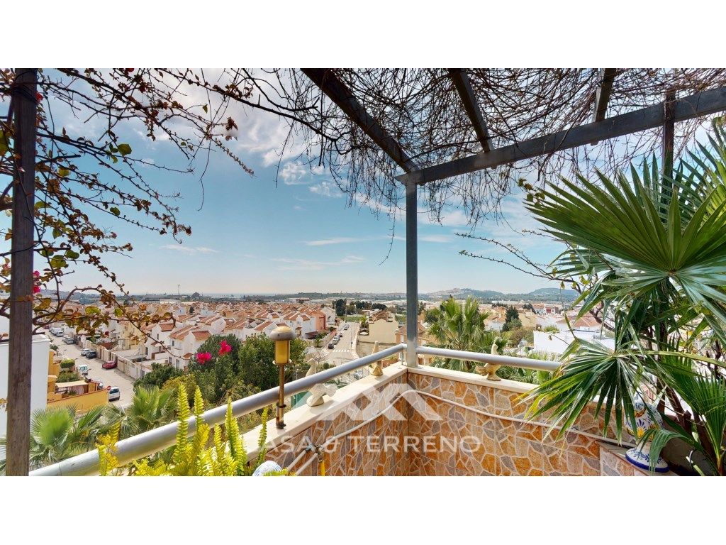 Exterior view of Attic for sale in Vélez-Málaga  with Terrace and Community pool