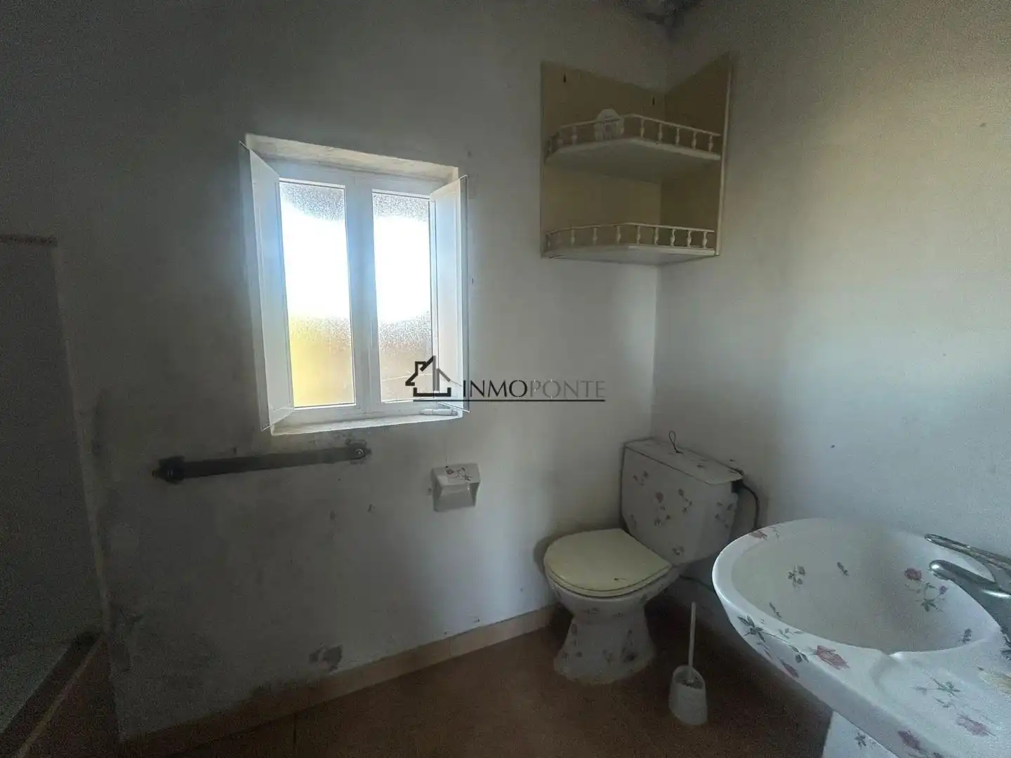 Bathroom of Houses for sale in Poio  with Private garden