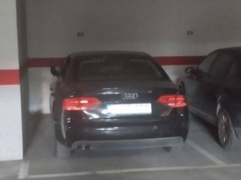 Garaje en Alquiler en Calle Bailarina Anna Pavlova, 6 en Tablero Bajo - Arruzafilla