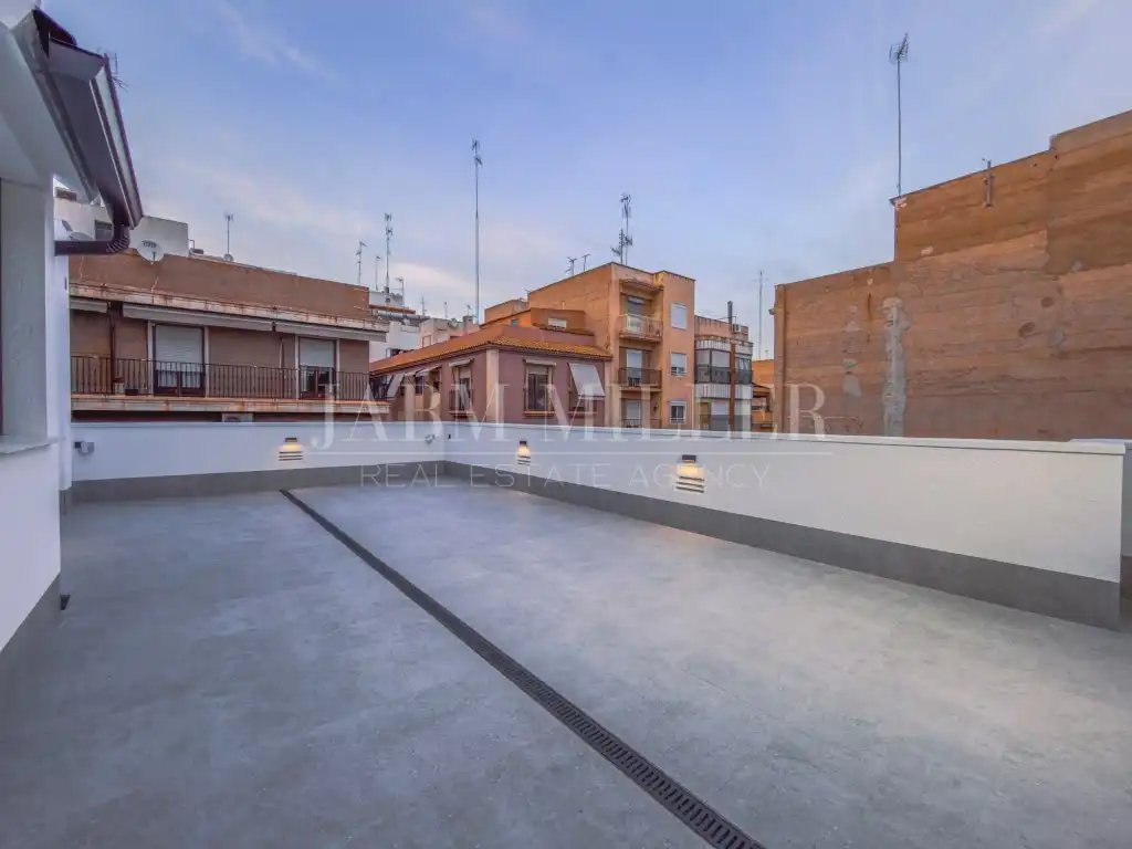 Terrace of Attic for sale in Elche / Elx  with Air Conditioner, Heating and Terrace