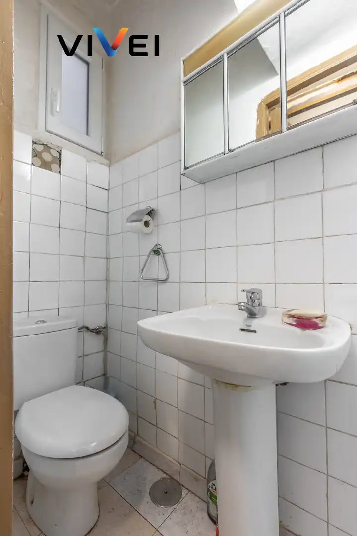 Baño de Piso en venta en Madrid con Calefacción y Balcón