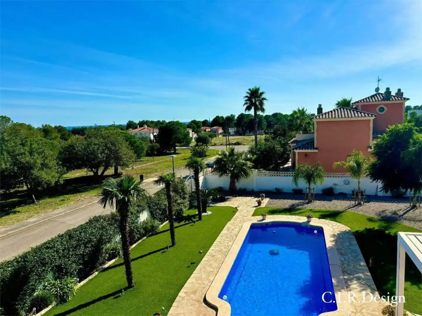 Vista exterior de Casa o chalet en venta en Mont-roig del Camp con Aire acondicionado, Piscina y Balcón