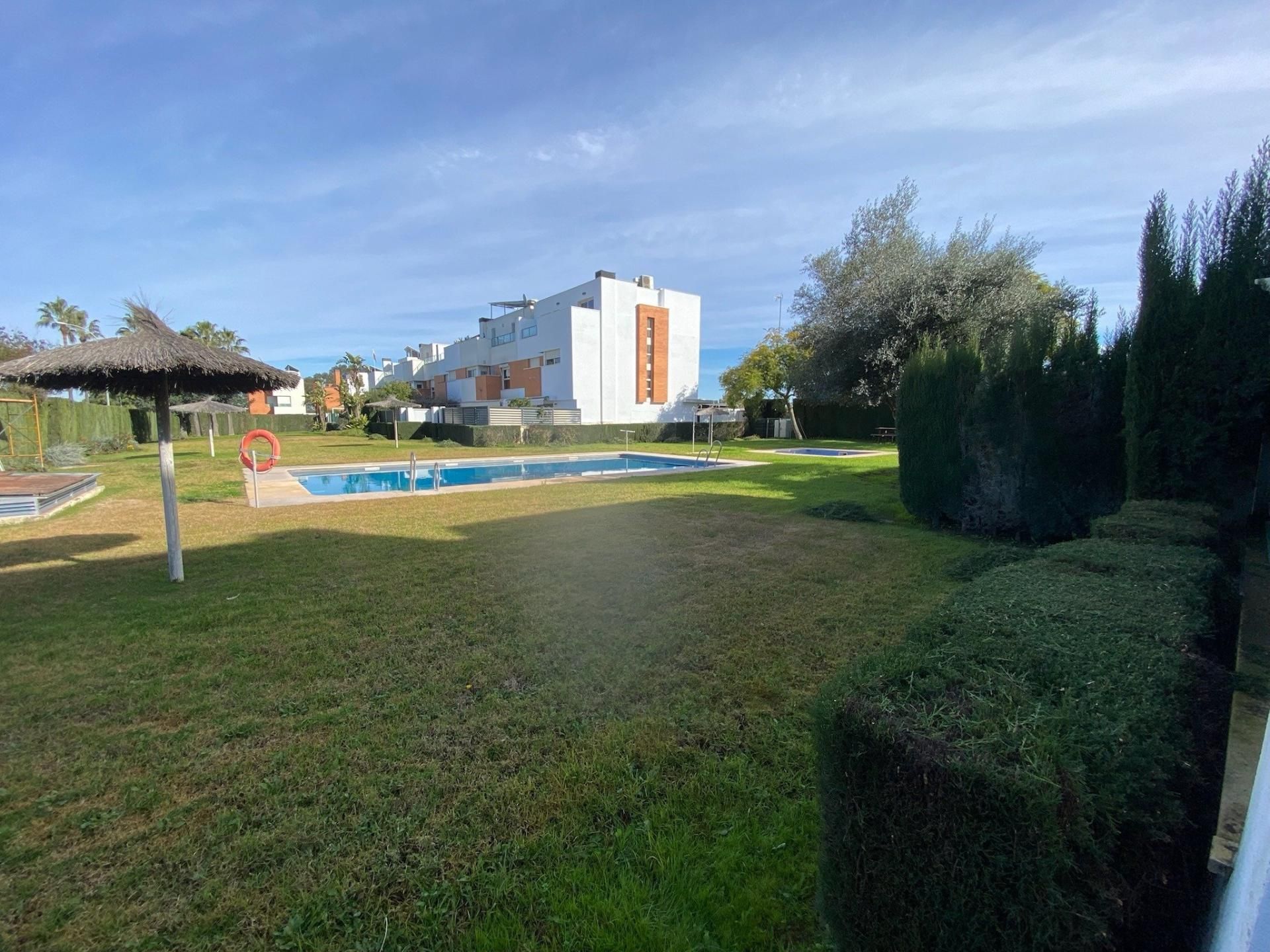 Garden of Single-family semi-detached for sale in Alcalá de Guadaira  with Air Conditioner, Heating and Terrace