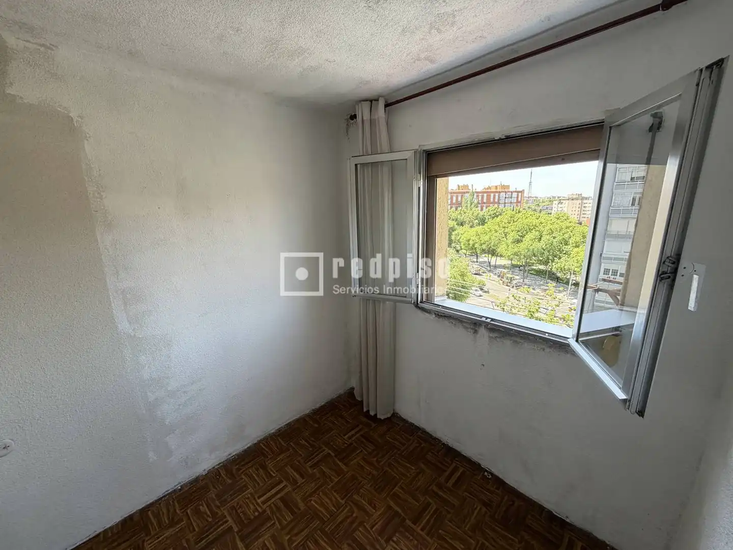Habitación de Piso en venta en Madrid con Calefacción y Parquet