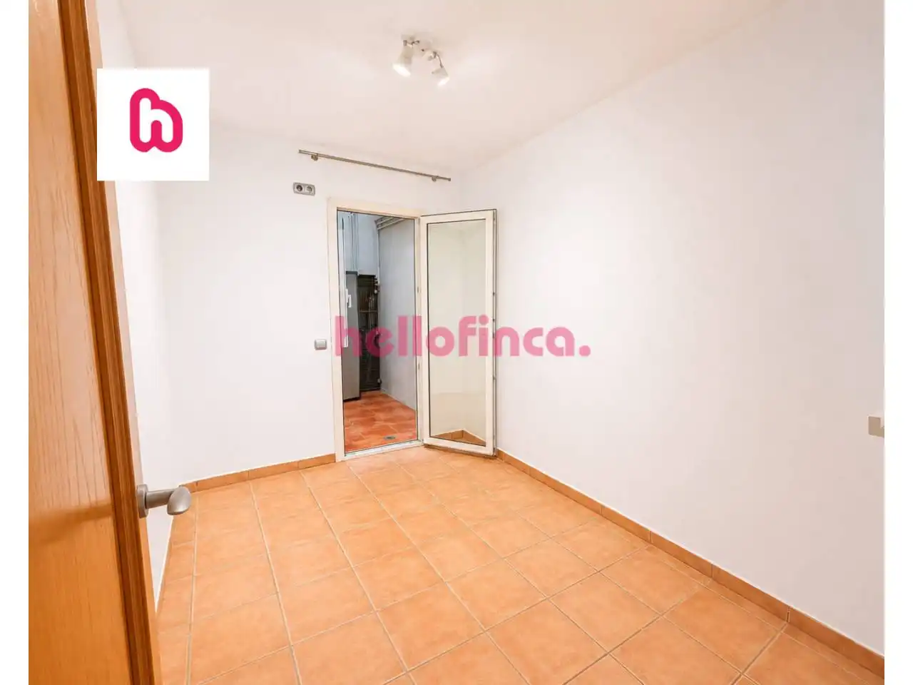 Schlafzimmer von Wohnung zum Verkauf in Badalona mit Heizung, Privatgarten und Terrasse