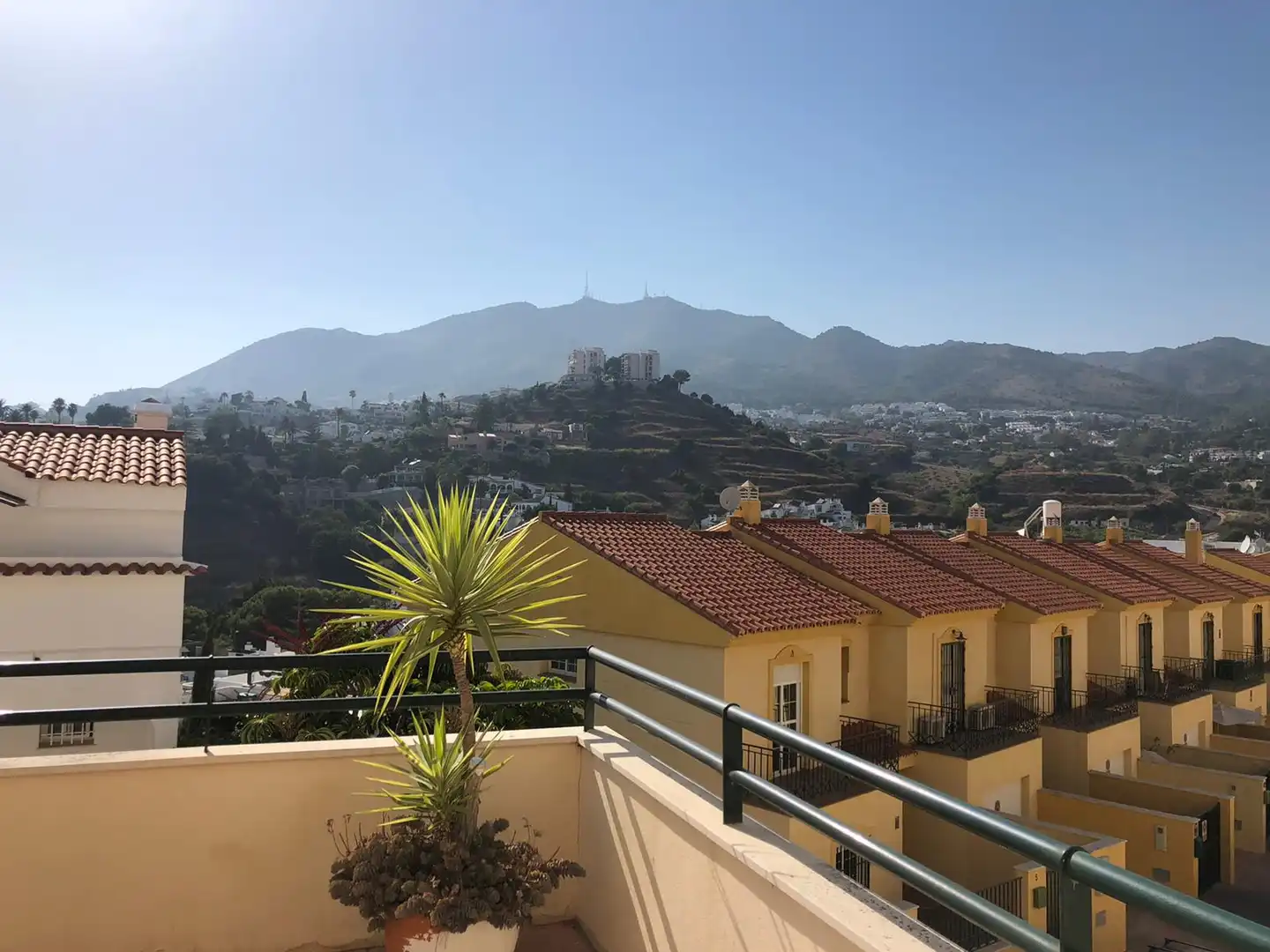 Vista exterior de Pis en venda en Benalmádena