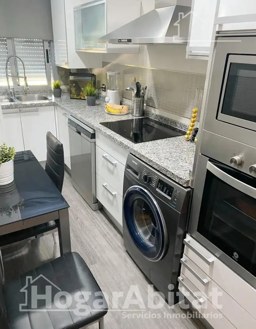 Kitchen of Flat for sale in Torrent  with Air Conditioner, Heating and Private garden