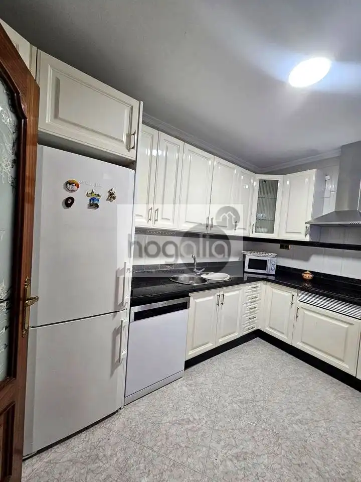 Cuina de Casa o xalet en venda en Norte 