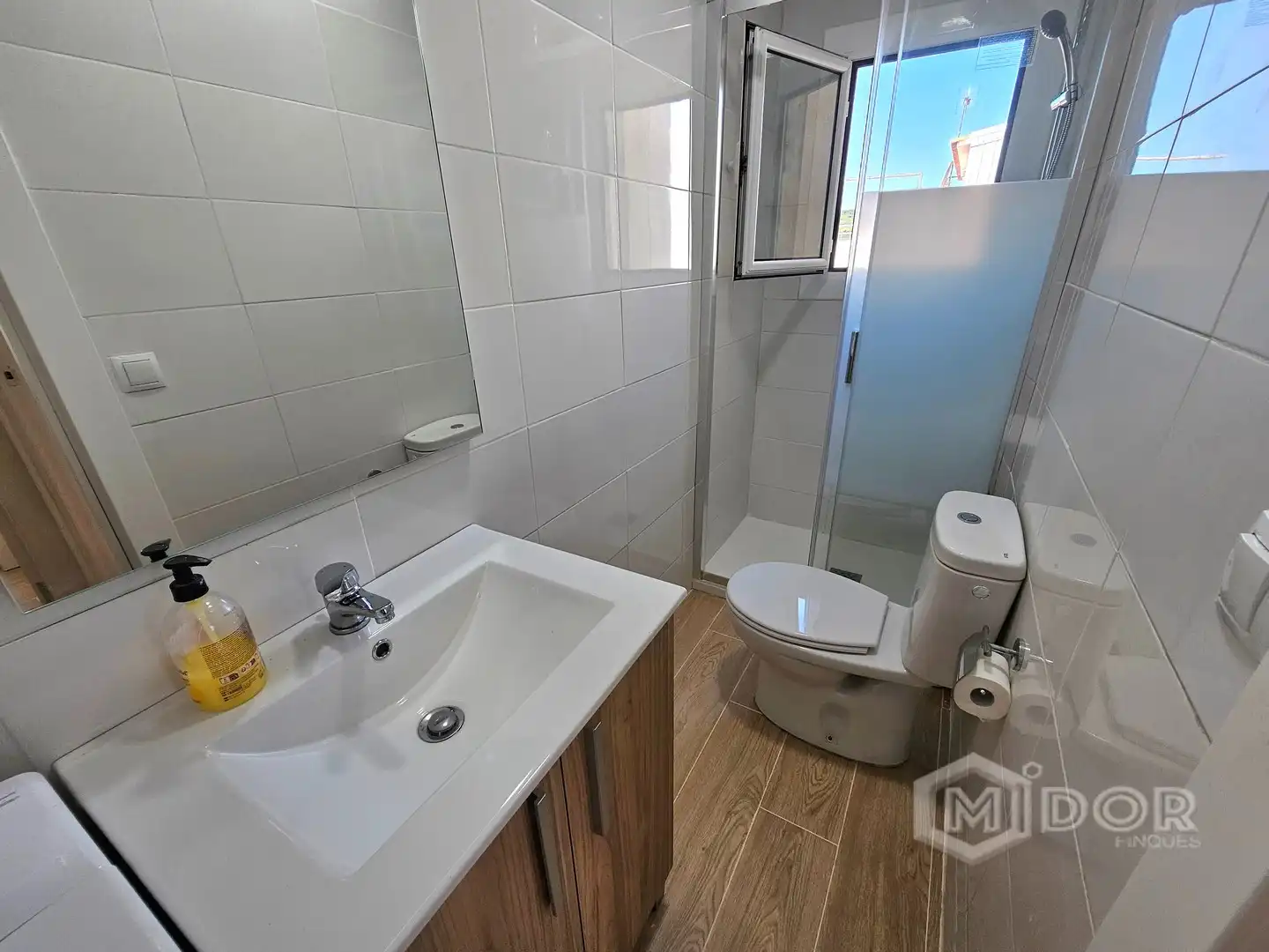 Bathroom of Apartments for sale in Sant Feliu de Guíxols  with Air Conditioner, Furnished and Oven