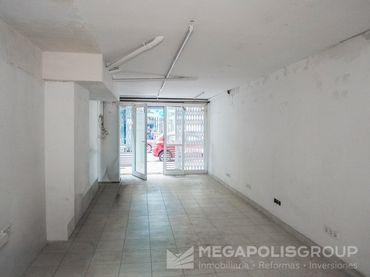 Gewerbefläche zum Verkauf in Calle Sicilia