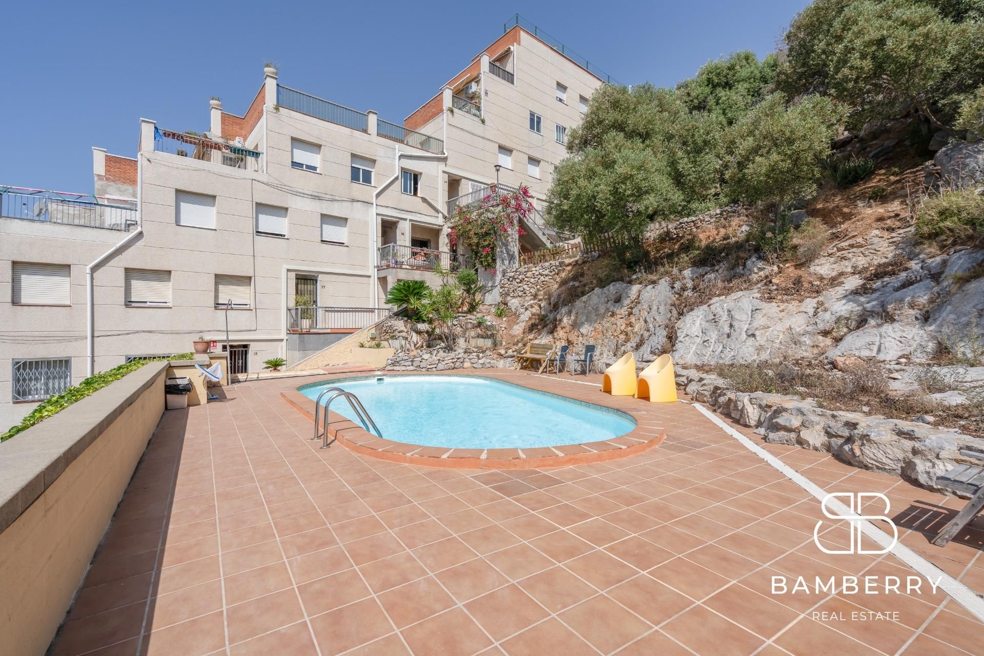 Piscina de Pis en venda en Castelldefels amb Traster i Balcó