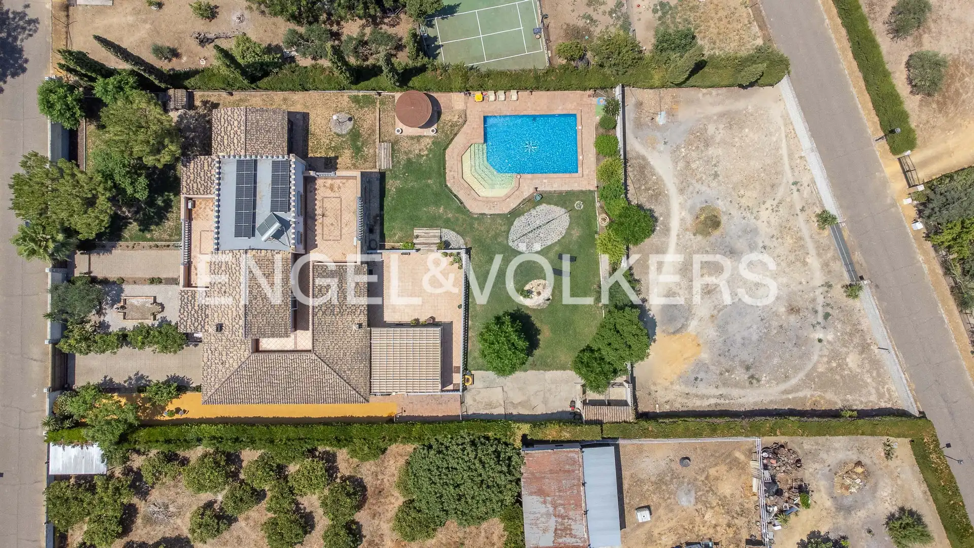 Casa o chalet en venta en Carmona con Aire acondicionado, Calefacción y Jardín privado