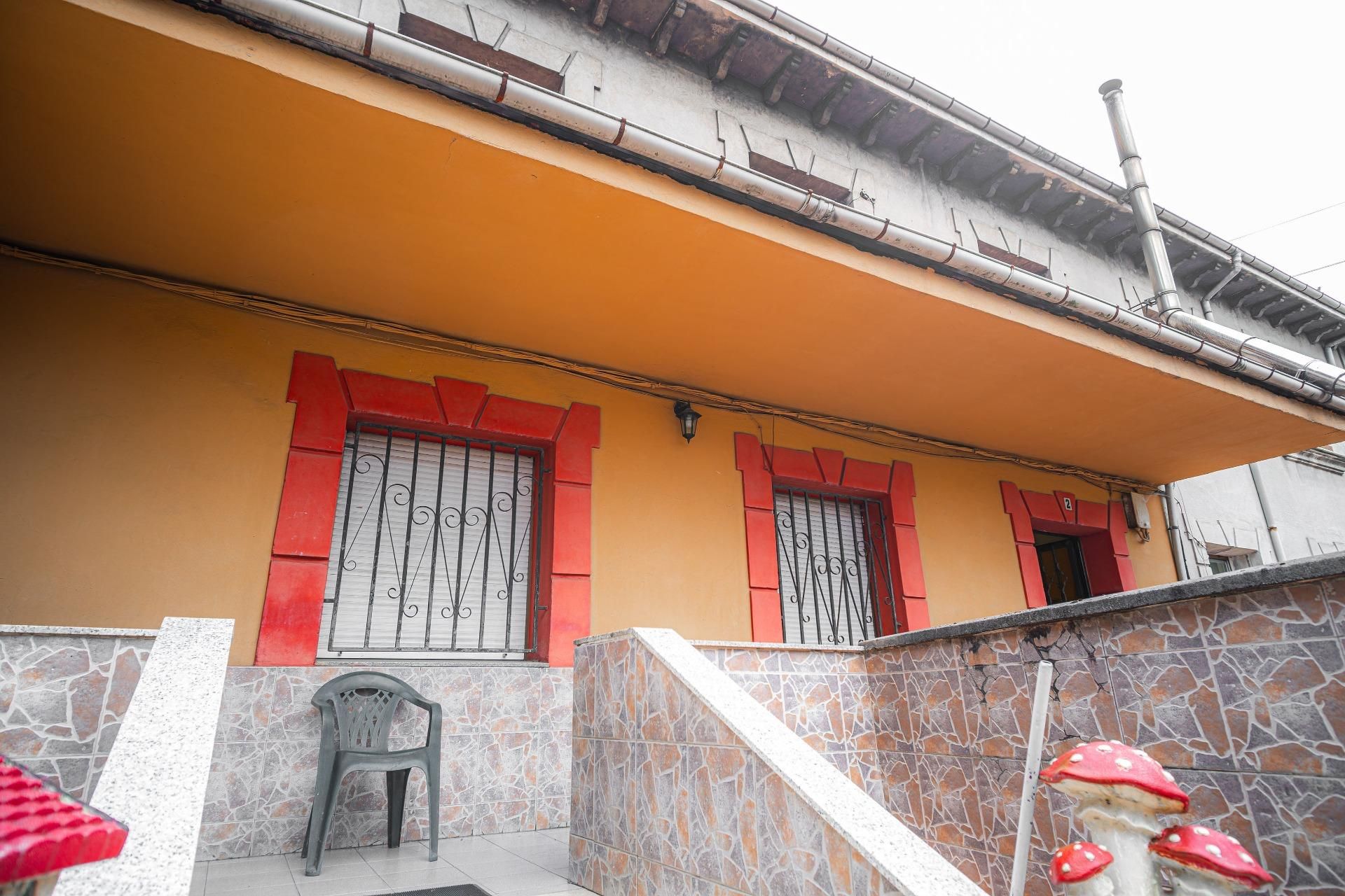 Exterior view of Flat for sale in Langreo
