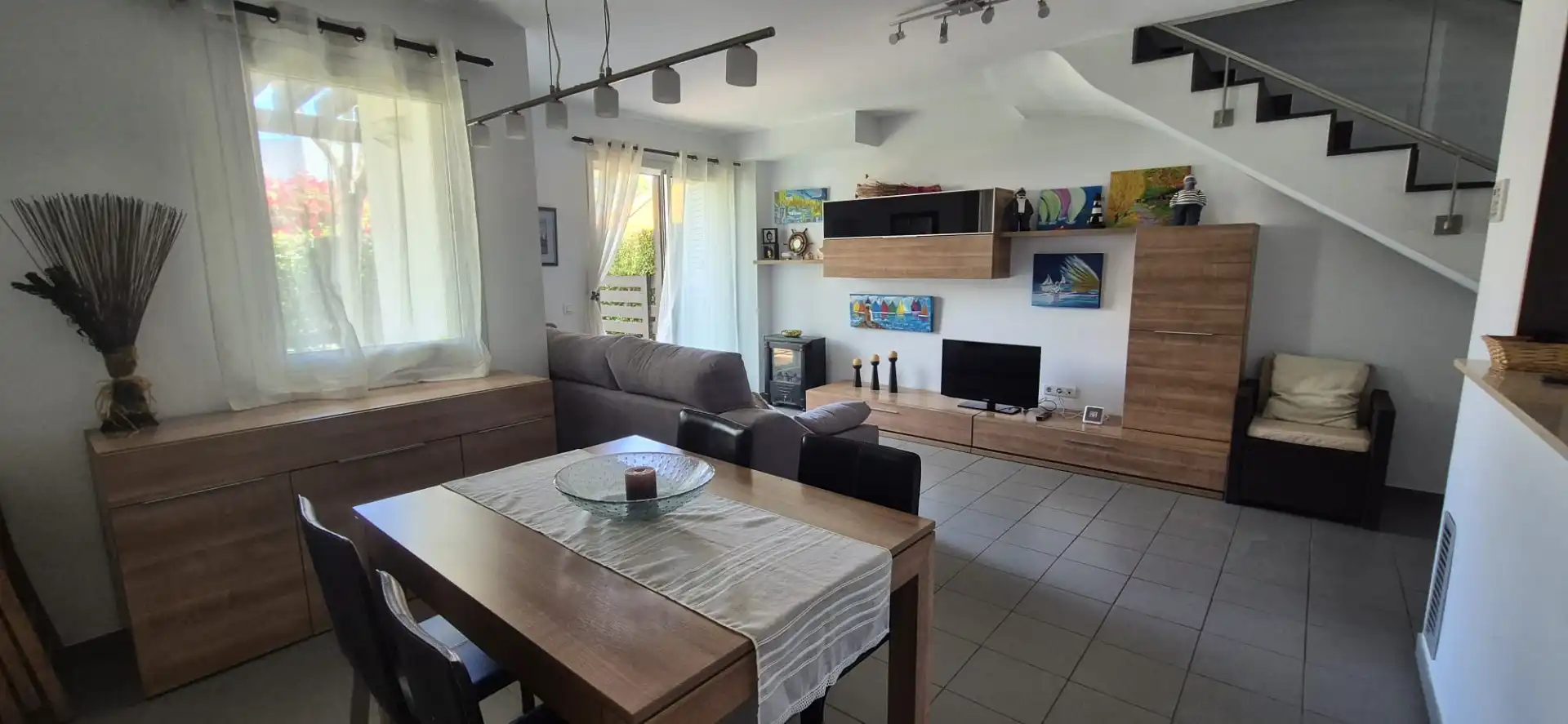 Wohnzimmer von Einfamilien-Reihenhaus zum Verkauf in Mont-roig del Camp mit Klimaanlage, Privatgarten und Terrasse