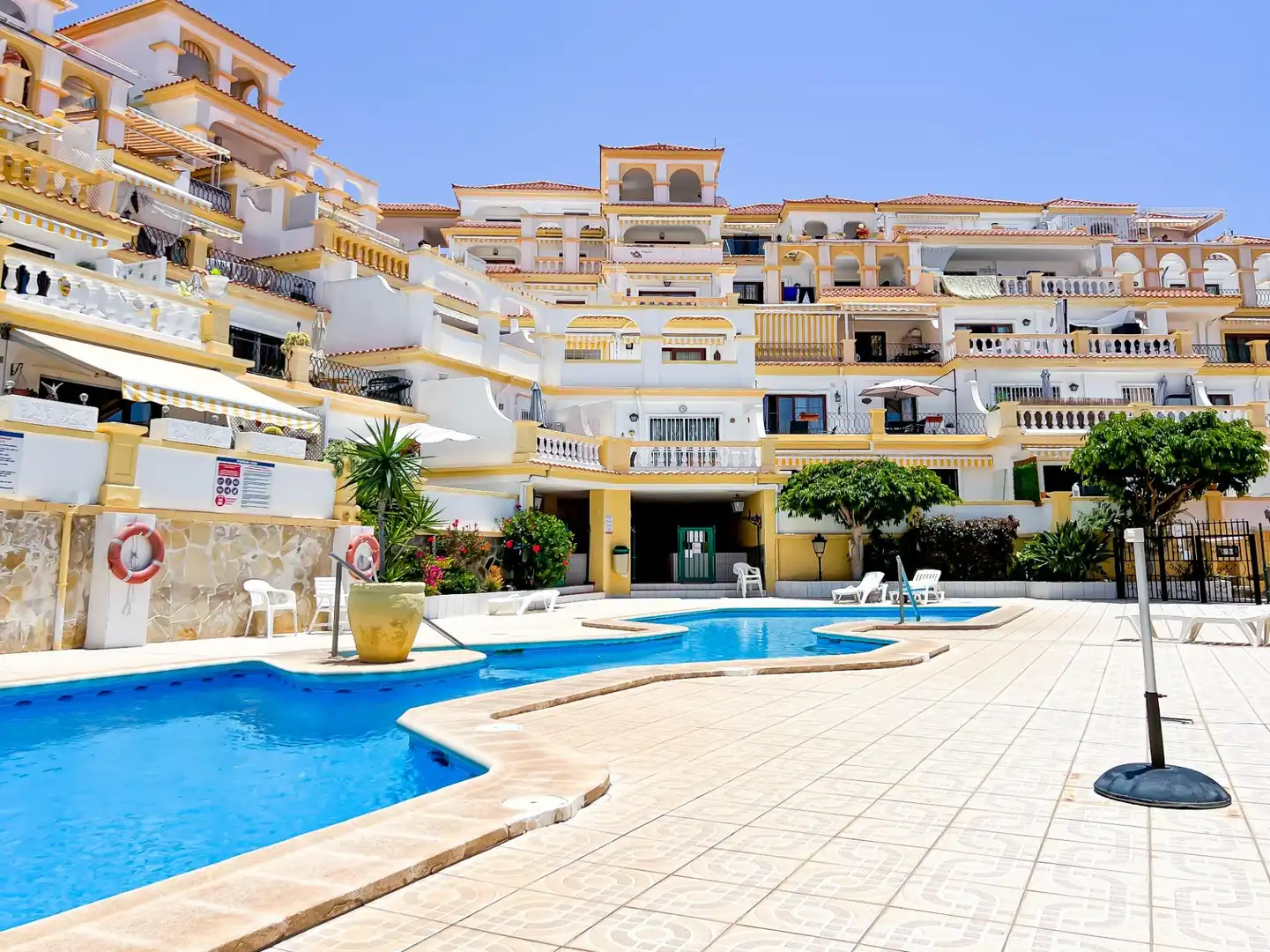 Apartament amb piscina en venda a Calle País Vasco 1, imagen 2