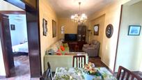 Sala d'estar de Casa o xalet en venda en Barbate amb Terrassa i Balcó