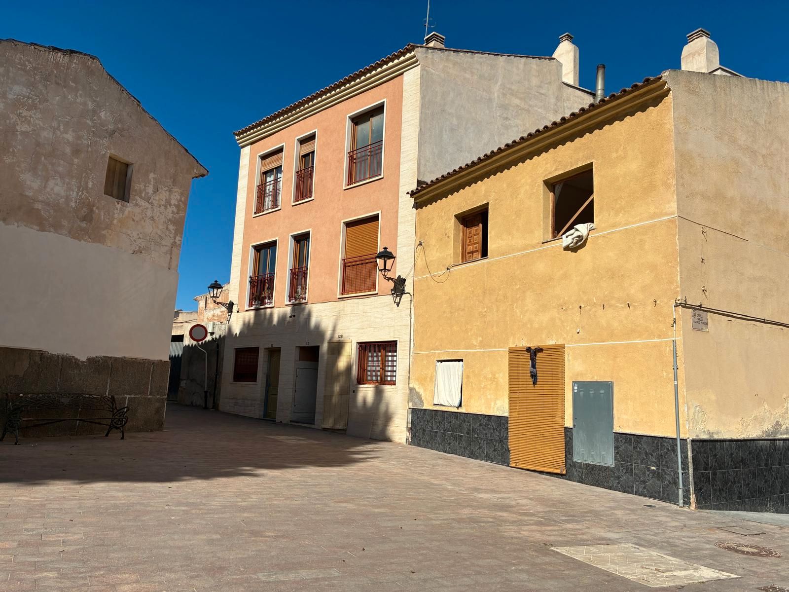 Vista exterior de Piso en venta en Monforte del Cid con Alarma