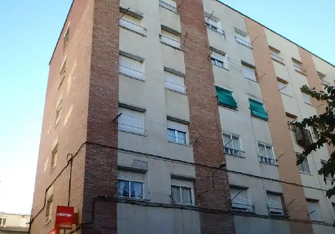 Flat for sale in Carrer Escoles, imagen 2