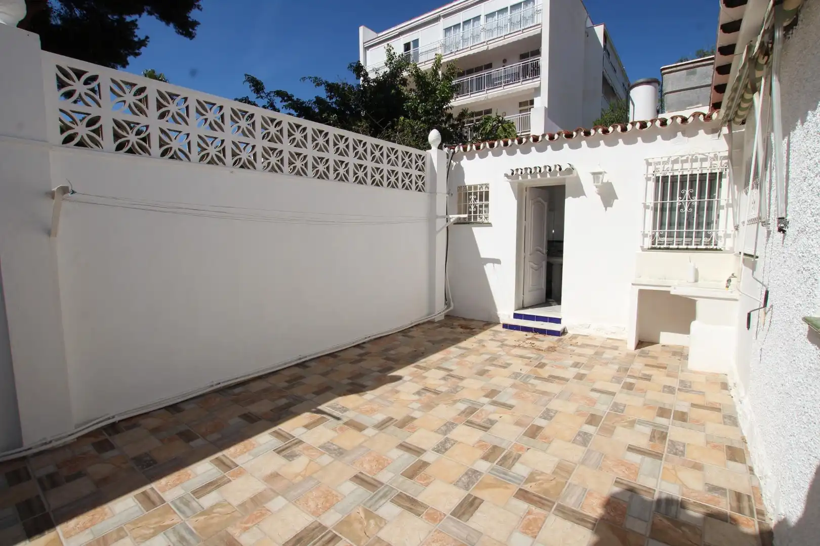 Villa con terrazza in vendita a Puerto Marina, imagen 9