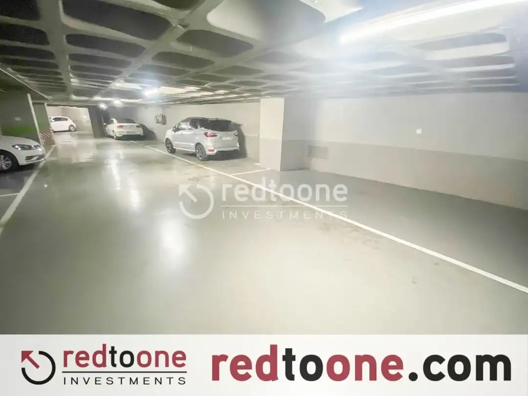 Parking de Piso de alquiler en Alicante / Alacant con Aire acondicionado, Terraza y Horno