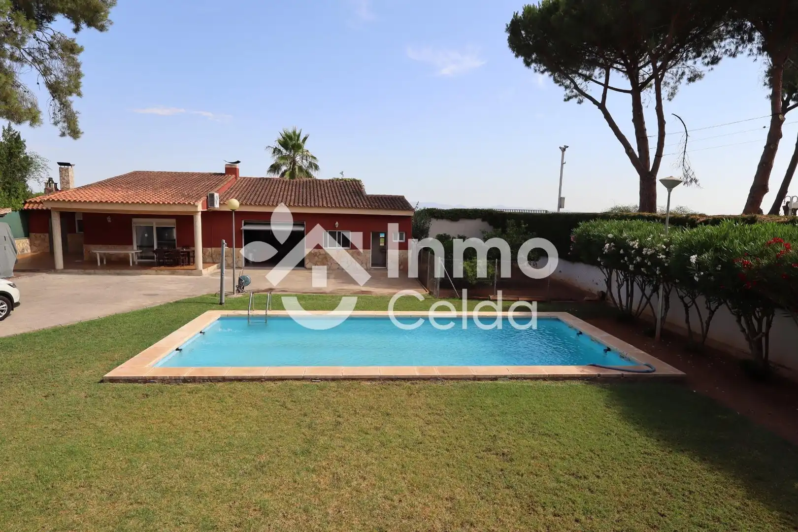 Chalet con piscina en venta en Sierra Perenchiza - Cumbres de Calicanto - Sto Domingo, imagen 3