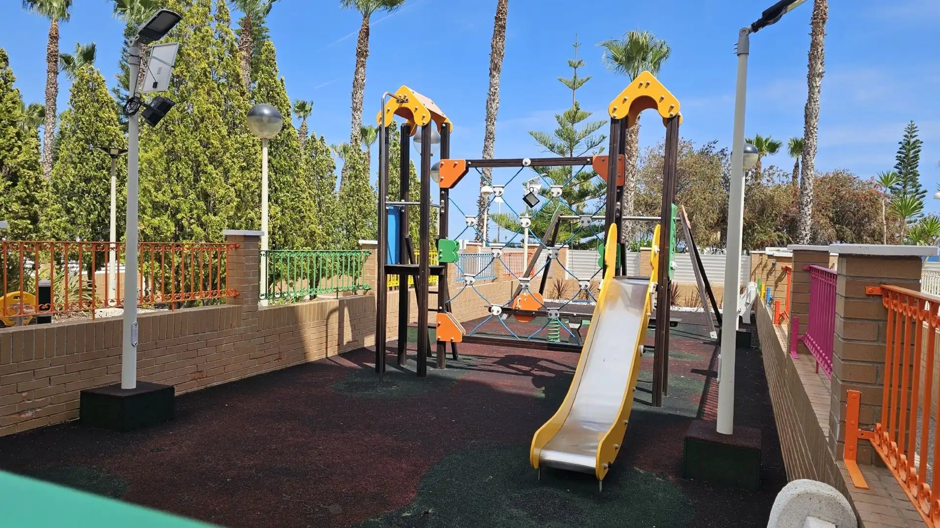Apartamento con piscina en venta en Amplaeies 37, imagen 14